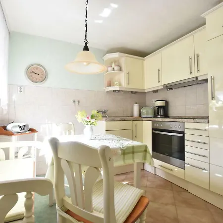 Apartment Comfortable In Mecklenburg-cispomerania ,near Beach